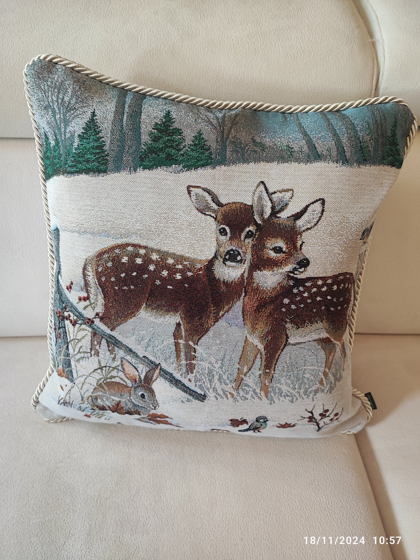 Cuscino intero o /Fodera in gobelin sfoderabile Cerbiatto con cordone 40x40 produzione italiana