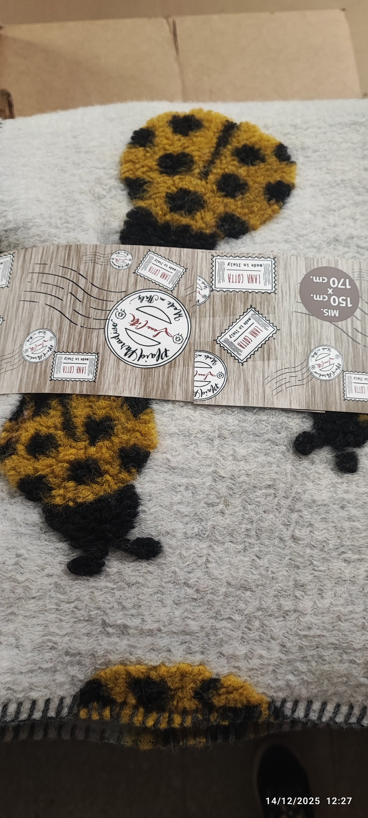 Plaid lana cotta Coccinelle In rilievo produzione artigianale Toscana Perlatex