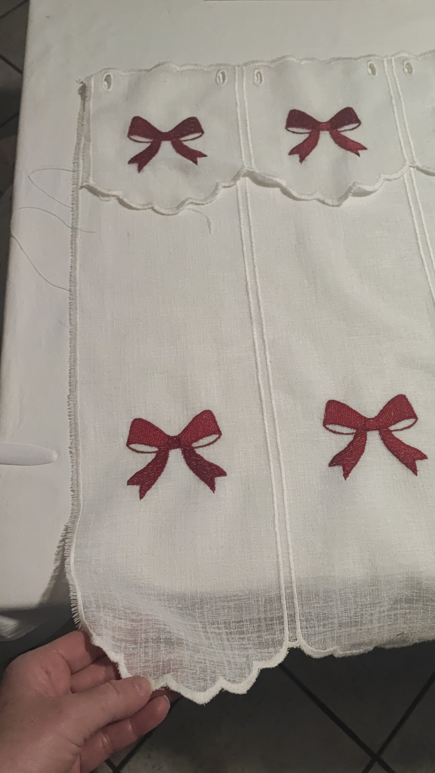 tendina h 60 e mantovanina fiocco rosso produzione italiana