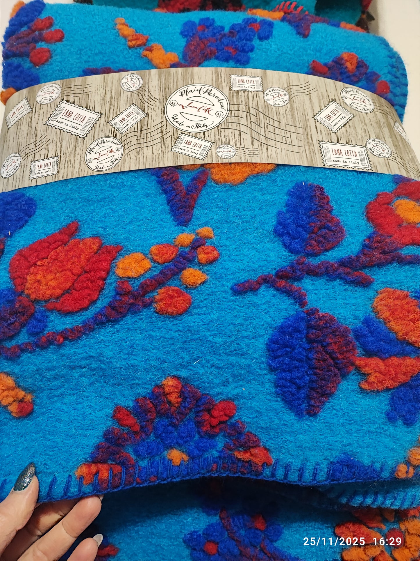 Plaid in lana cotta Fiori in rilievo produzione artigianale Toscana 150x170