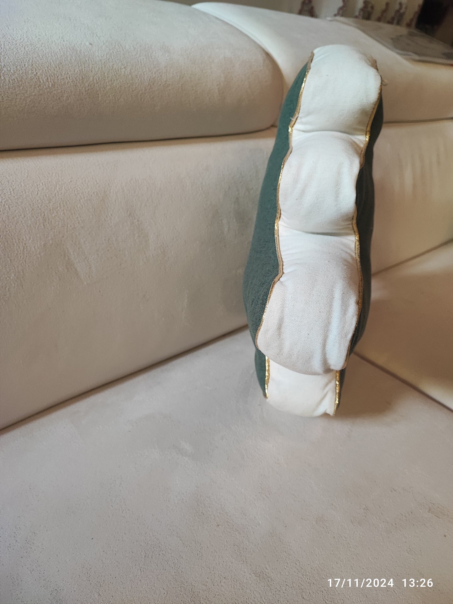 Cuscini anche da appendere a forma di Gnomo, Stella di Natale, Albero Verde,Pan di Zenzero, Pallina rossa collezione Natale produzione Italiana