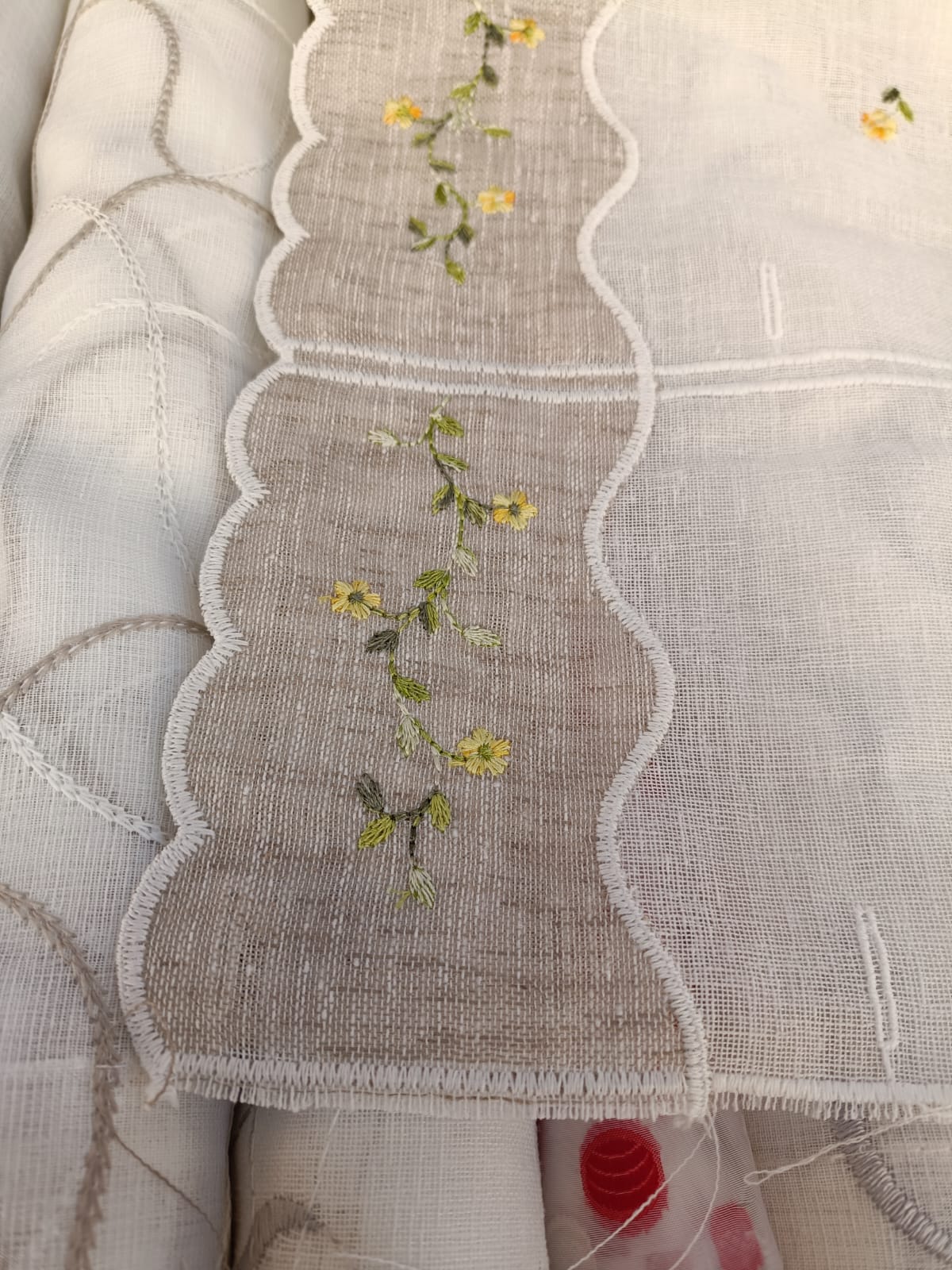 Yellow flower curtain with beige edges 60 cm wide