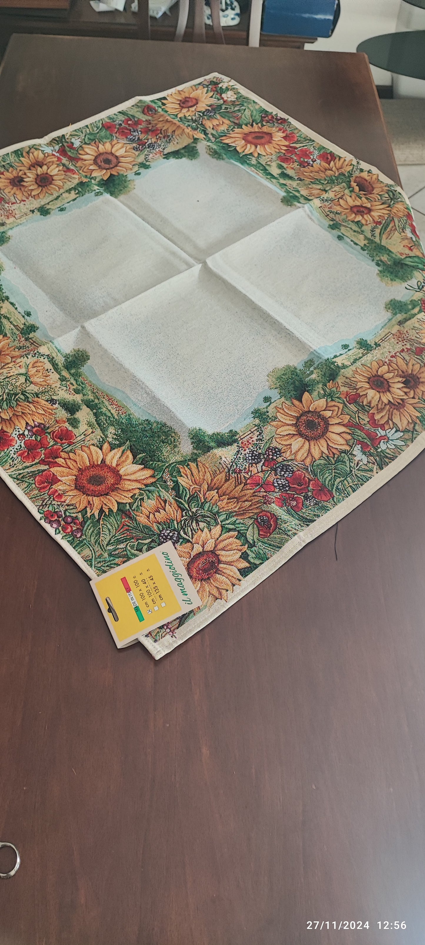 Centrotavola Girasoli misura 100x100 in Gobelin produzione italiana