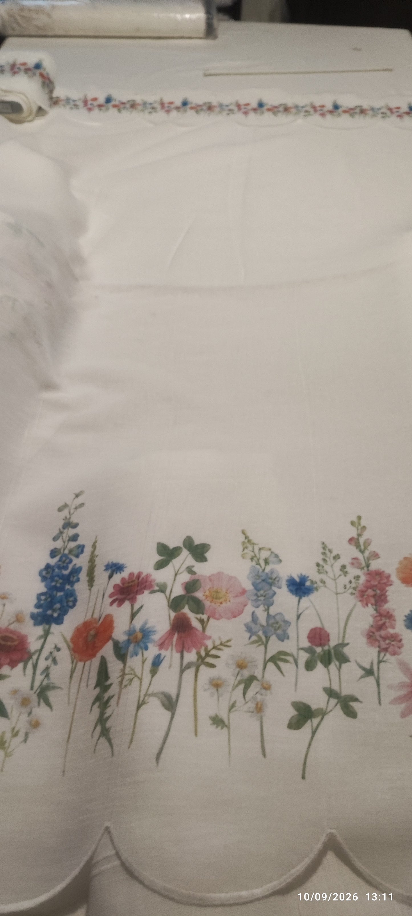 Tendina Tirolese Fiori di Campo h 150 e mantovanina coordinata h 18 , stampa digitale produzione italiana.