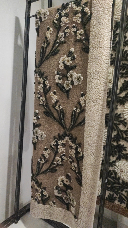 Plaid in lana cotta Bucaneve 150x200 produzione artigianale Toscana lavorazione in rilievo di Creole